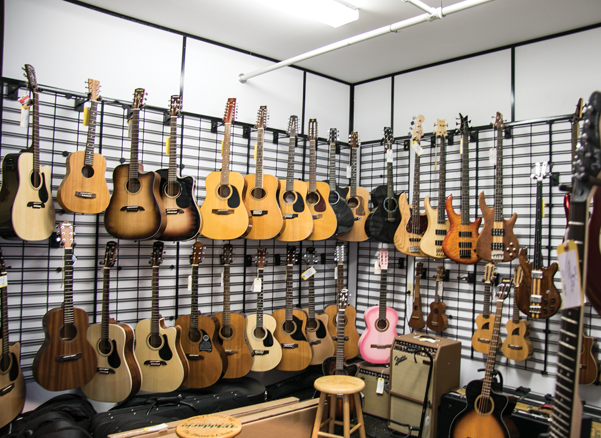 Superior Music - Guitar Room